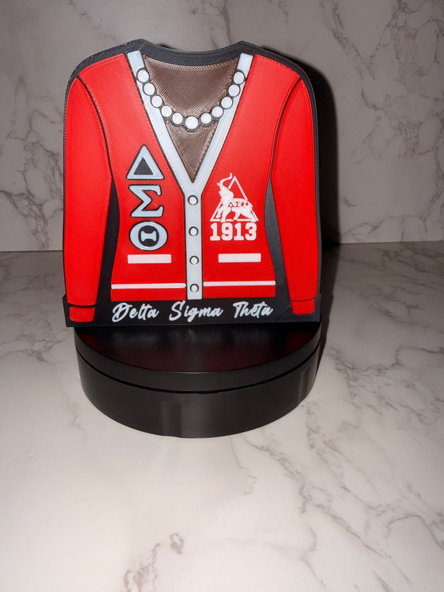 💎❤️ Delta Cardigan Pen Holder (1913 Edition)